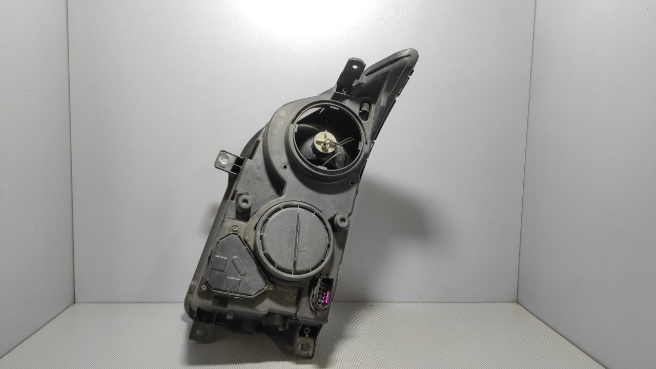 DIJELOVI FAR VW CRAFTER > 05-11 2E1941016