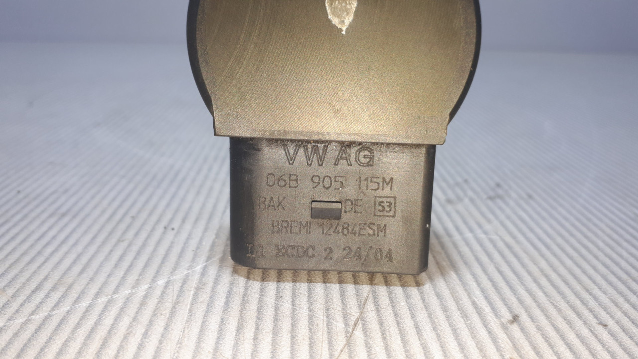 DIJELOVI BOMBINA AUDI A4 (B6) > 00-04 1.8 06B905115M