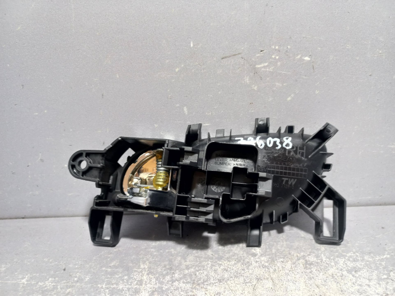 UNUTRASNJA RUCKA VRATA NISSAN QASHQAI > 18-21 806704EA1