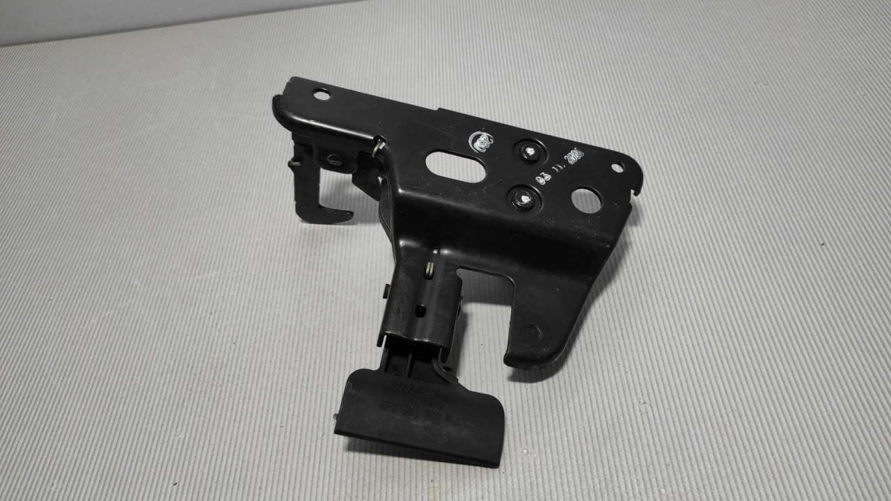 DIJELOVI BRAVA HAUBE AUDI A6 > 08-11 4F0823480A