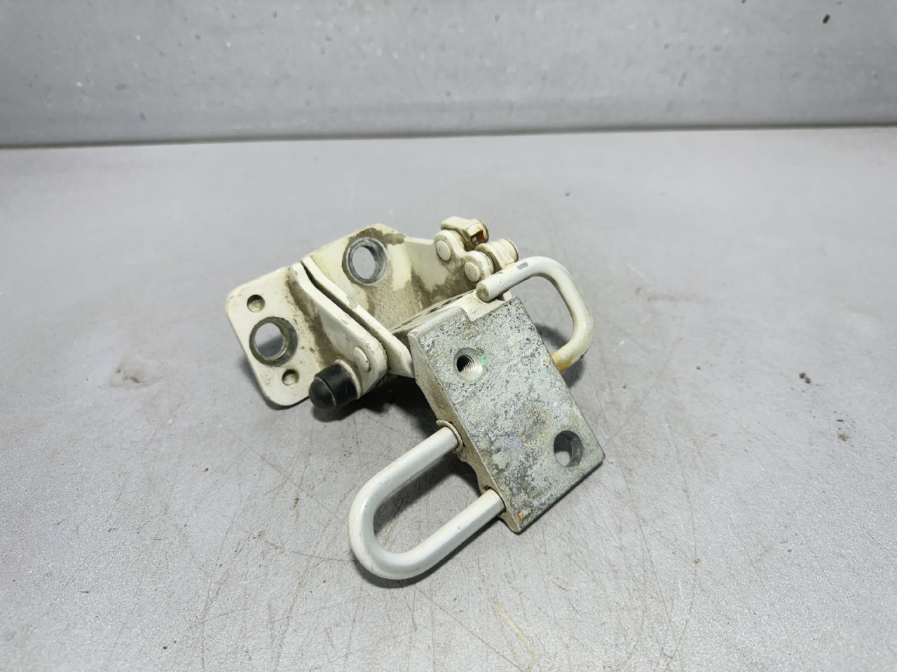 DIJELOVI BAGLAMA VW PASSAT CC > 12-17 2.0 3C8833412A