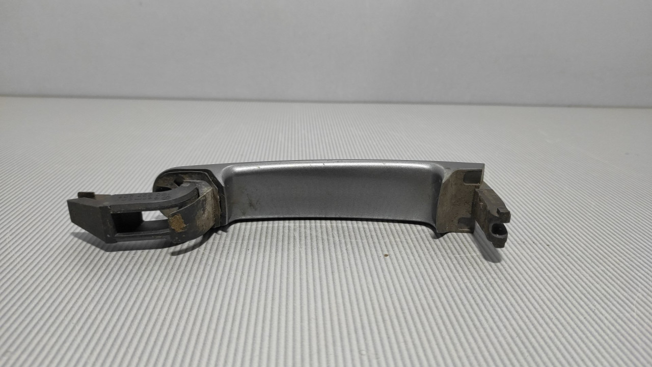DIJELOVI RUCKA VRATA VW GOLF 5 > 03-08 3B0837207