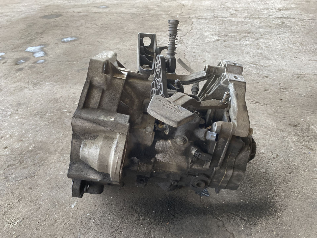 DIJELOVI MJENJAC VW PASSAT B8 > 14-19 1.6 PHG