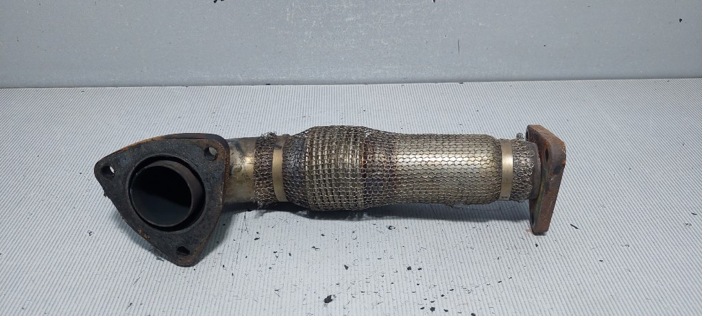 IZDUVNA GRANA VW PASSAT B5 > 96-00 059131789G