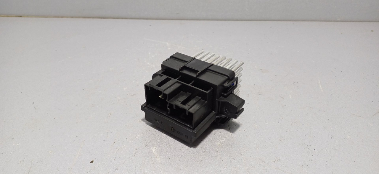 ELEKTRONIKA REOSTAT OPEL INSIGNIA > 14-16 13503201