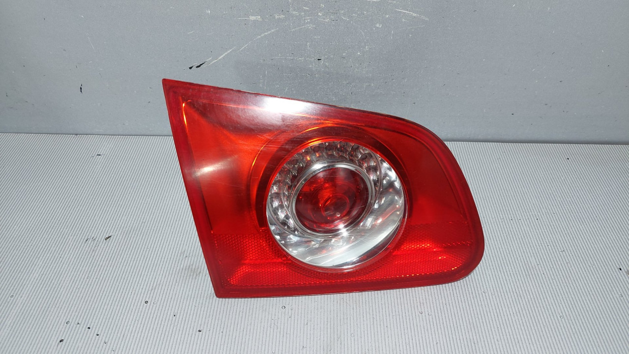 STOP SVJETLO VW PASSAT B6 > 05-10 3C994509307S
