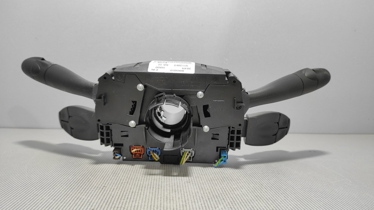 DIJELOVI RUCICE VOLANA PEUGEOT 407 > 04-07 96592429XT