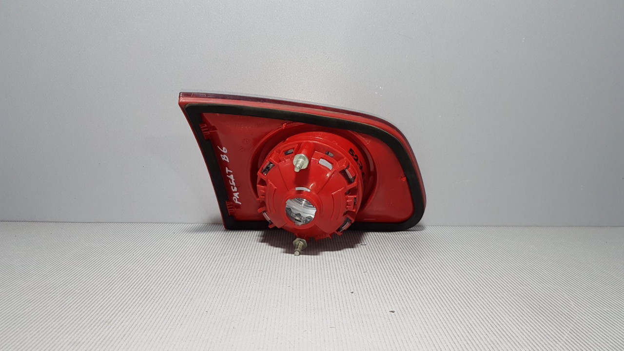 STOP SVJETLO VW PASSAT B6 > 05-10 3C9945094