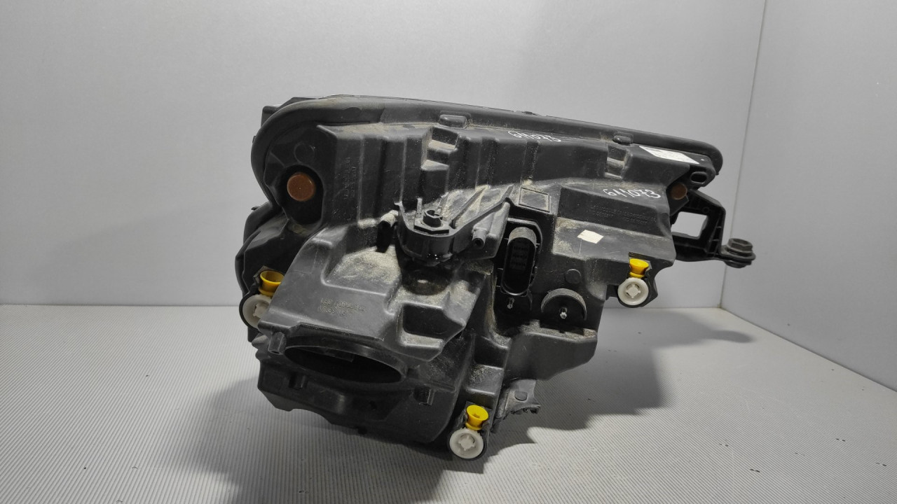 DIJELOVI FAR SKODA KAMIQ > 18- 658941015B
