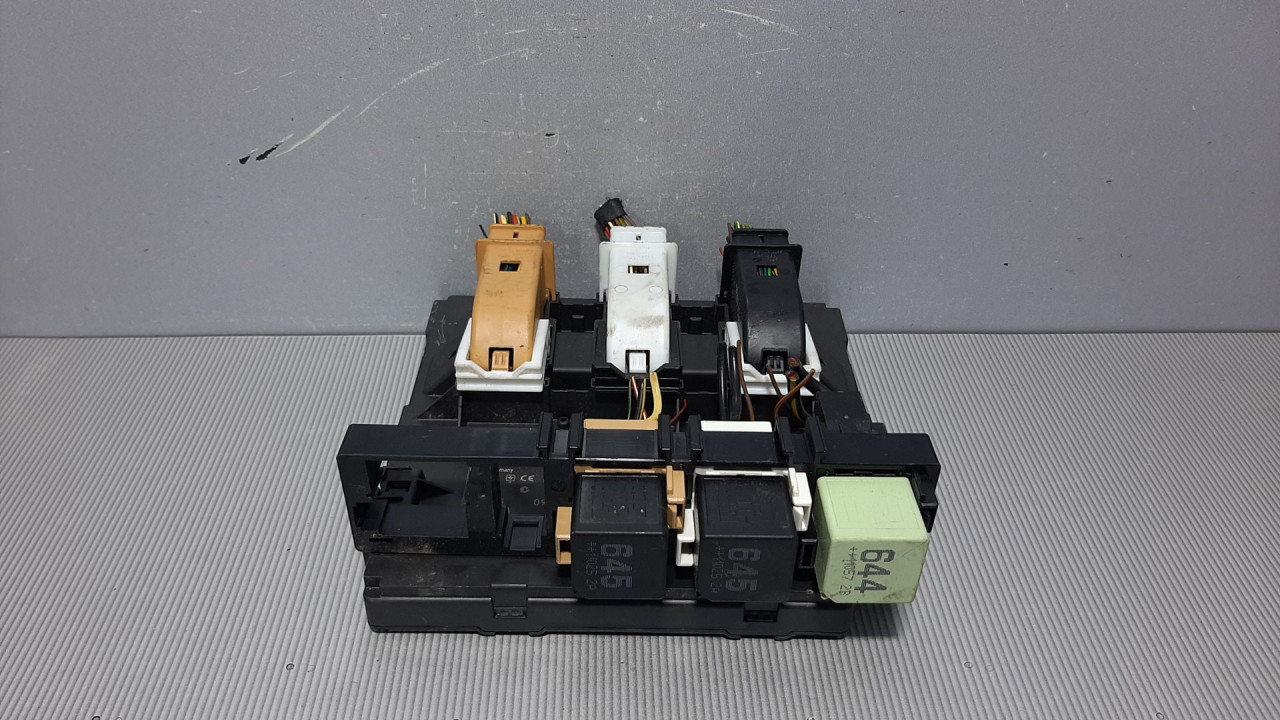 BCM ELEKTRONIKA VW CADDY > 10-15 2K5937085