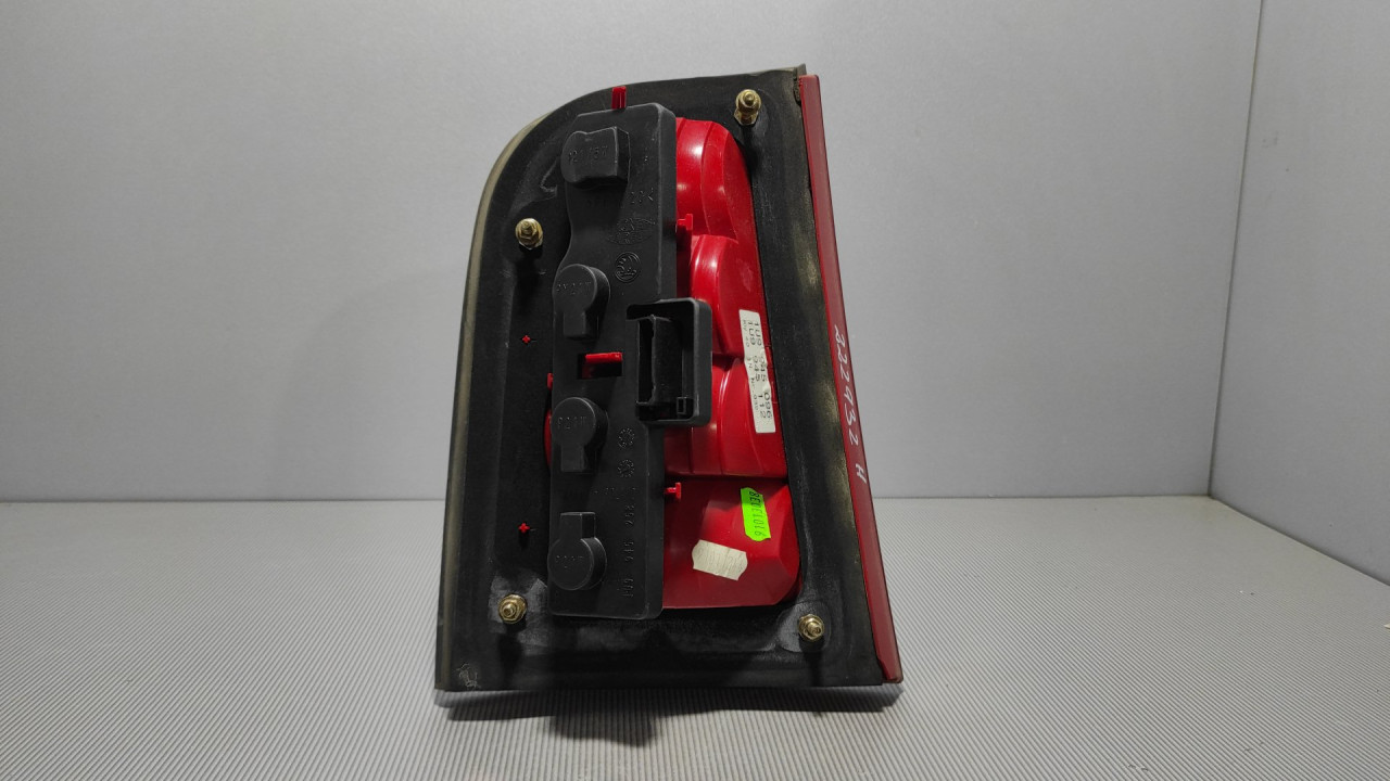 STOP SVJETLO SKODA OCTAVIA > 00-04 1U9945112