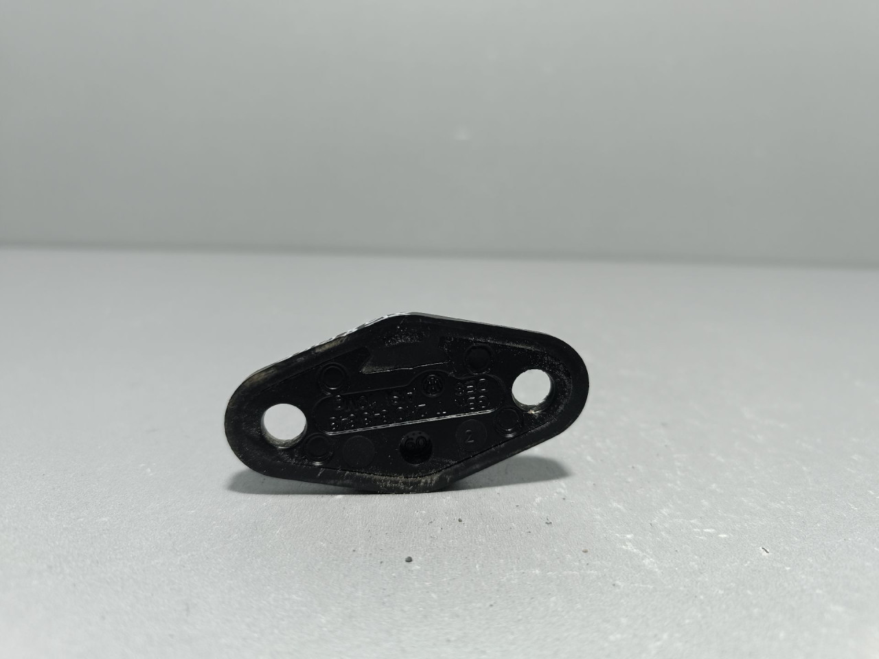 GRANICNIK VRATA VW CADDY > 10-15 2K0843843