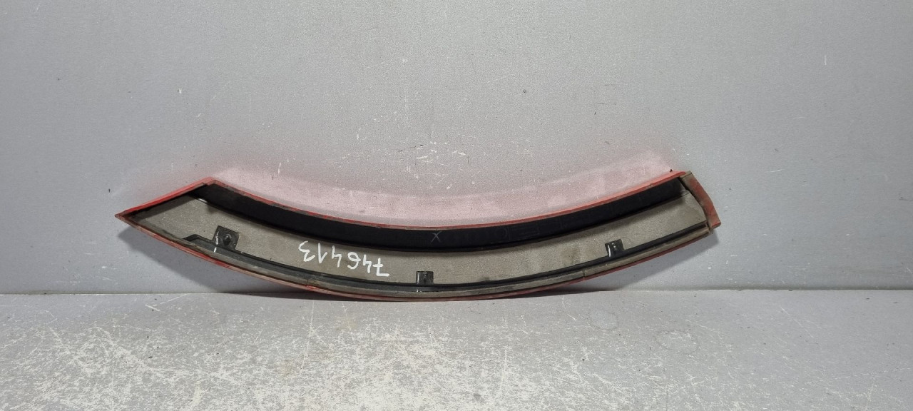 DIJELOVI RUB BLATOBRANA AUDI Q8 > 18- 4M8854820B