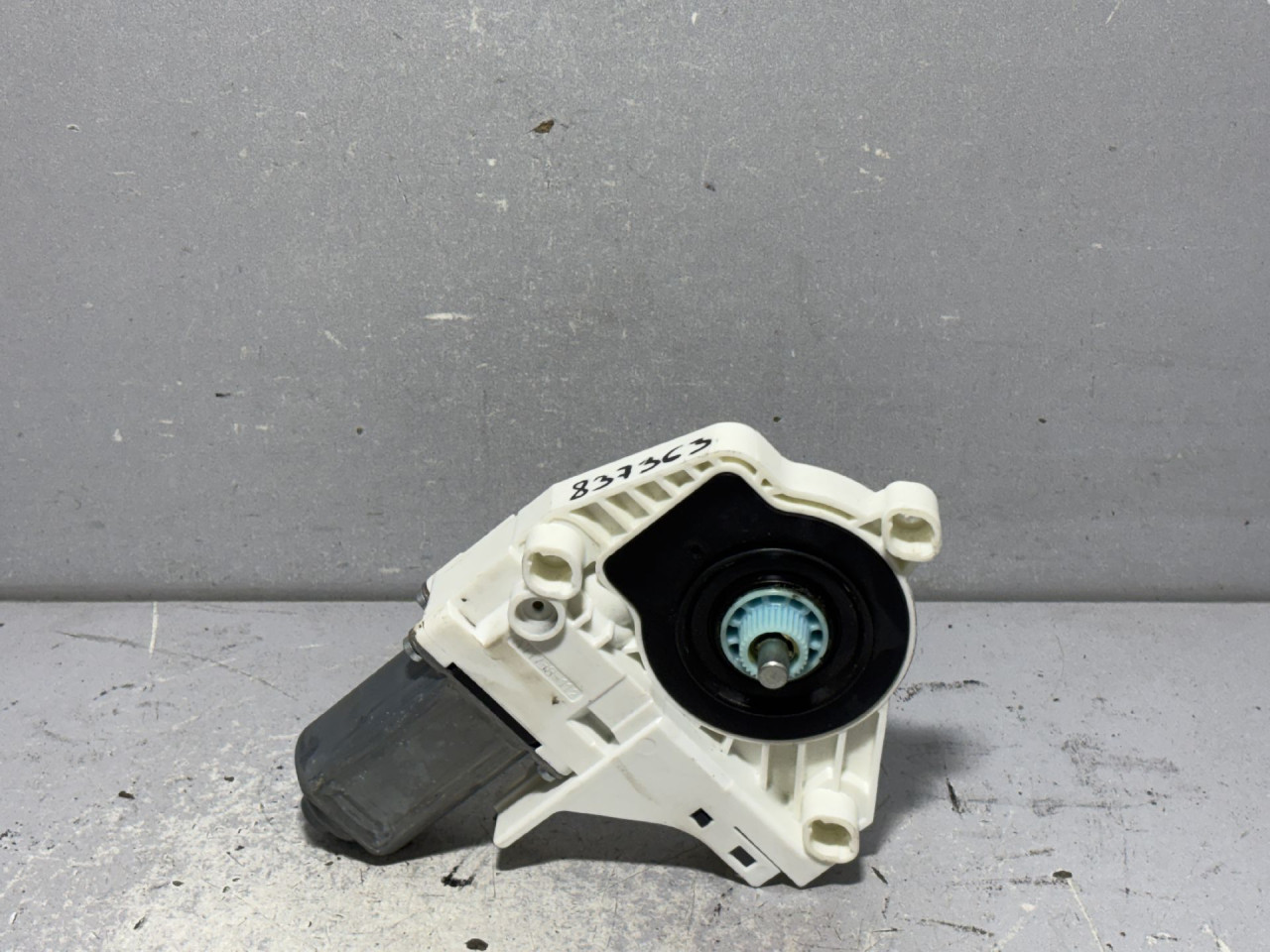 MOTORIC PODIZACA STAKLA AUDI A6 4G > 14-18 8K0959802B