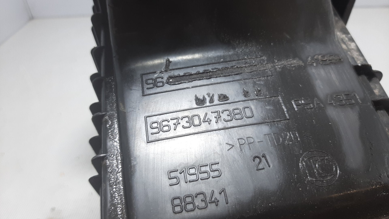 KUCISTE FILTERA ZRAKA PEUGEOT 508 > 11-14 9673047380