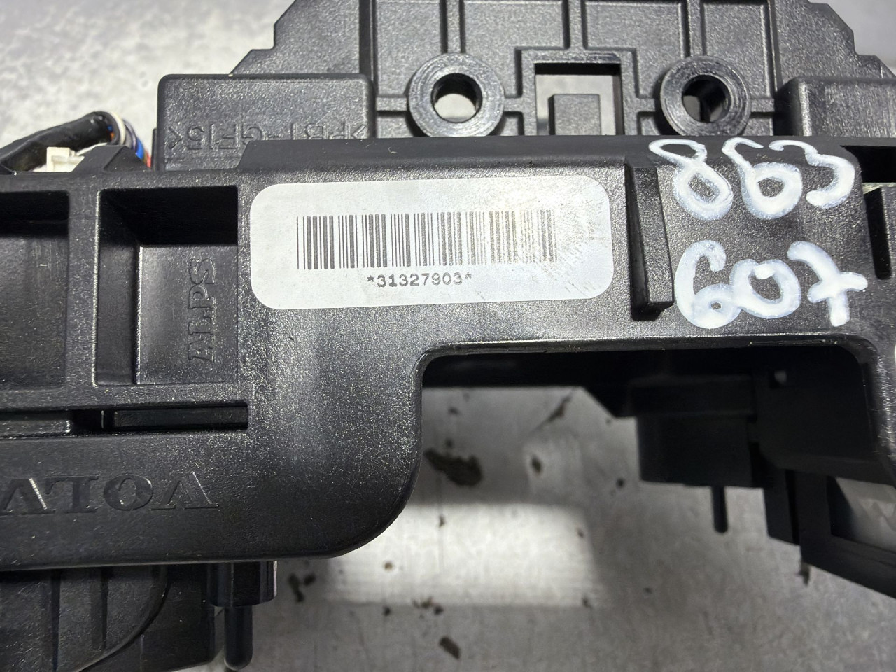 DIJELOVI RUCICE VOLANA VOLVO V40 > 12-16 2.0 31327903