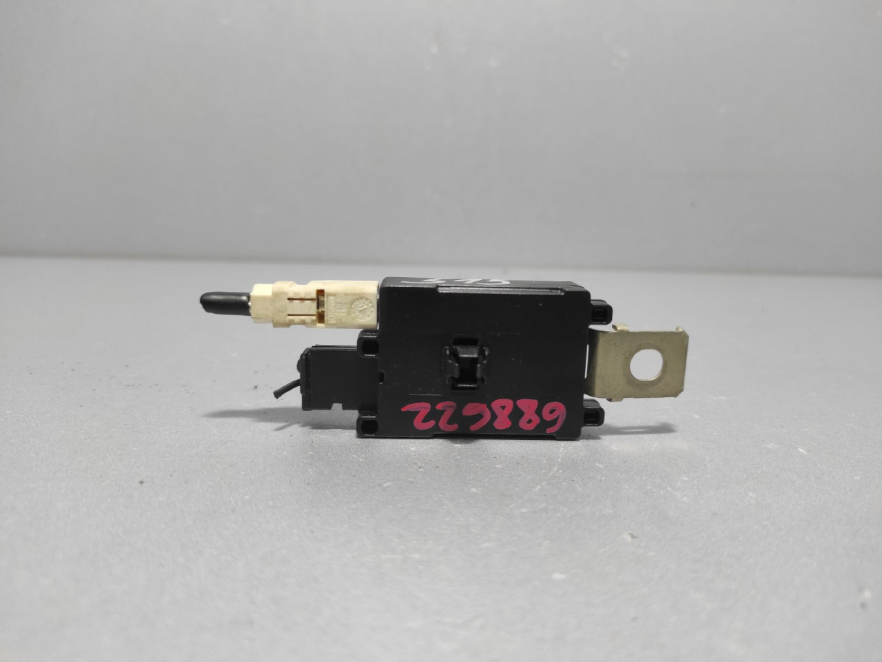 DIJELOVI ANTENA CITROEN C5 > 11-17 9662924980