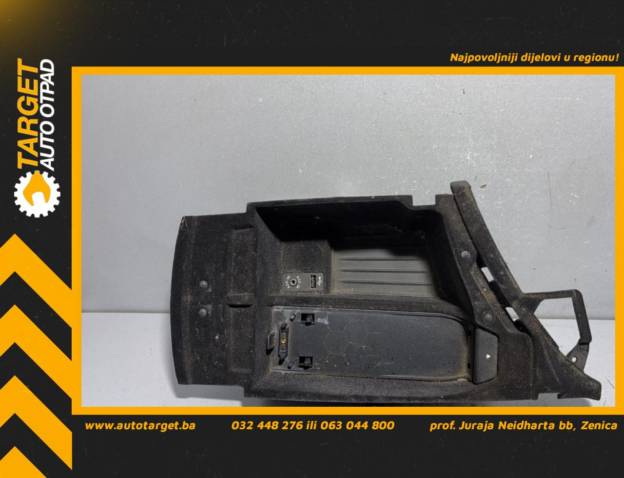DIJELOVI PLASTIKA BMW SERIJA 5 (F10/F11) > 10-13 2.0 9206731