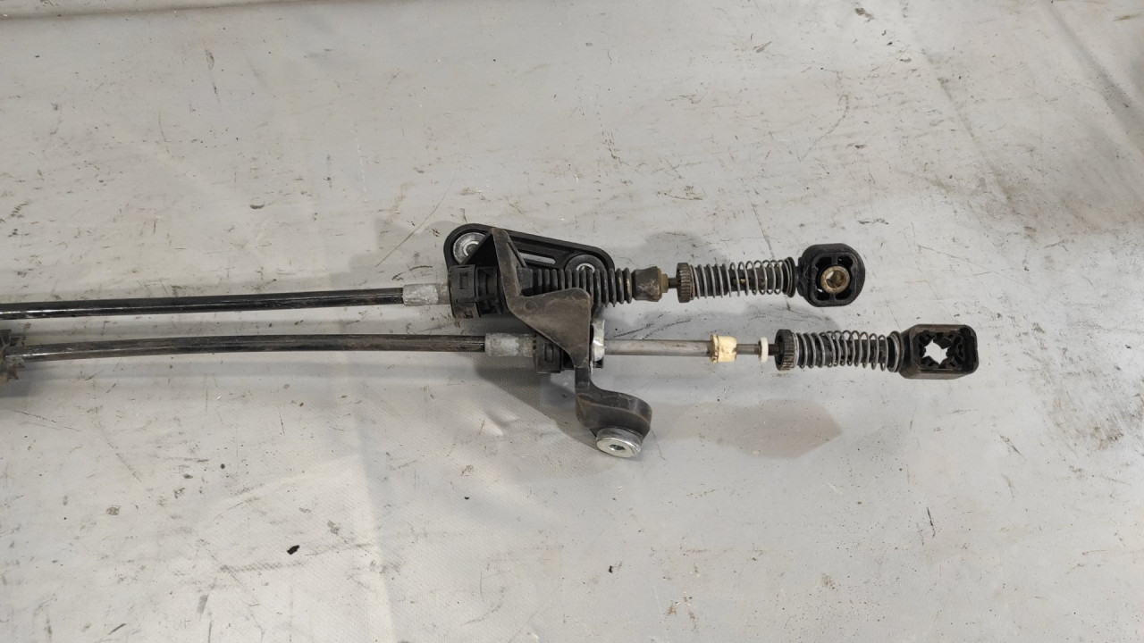 DIJELOVI SALTEBLA VW PASSAT B7 > 10-14 3C0711049AG
