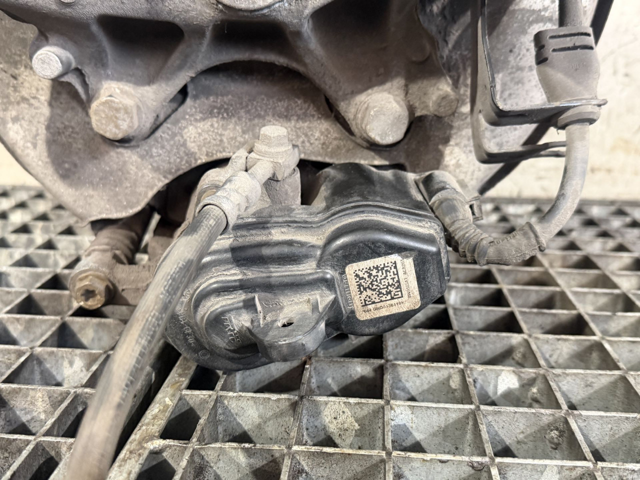 DIJELOVI KOCIONA KLJESTA AUDI A4 (B9) > 15-18 8W0105AT