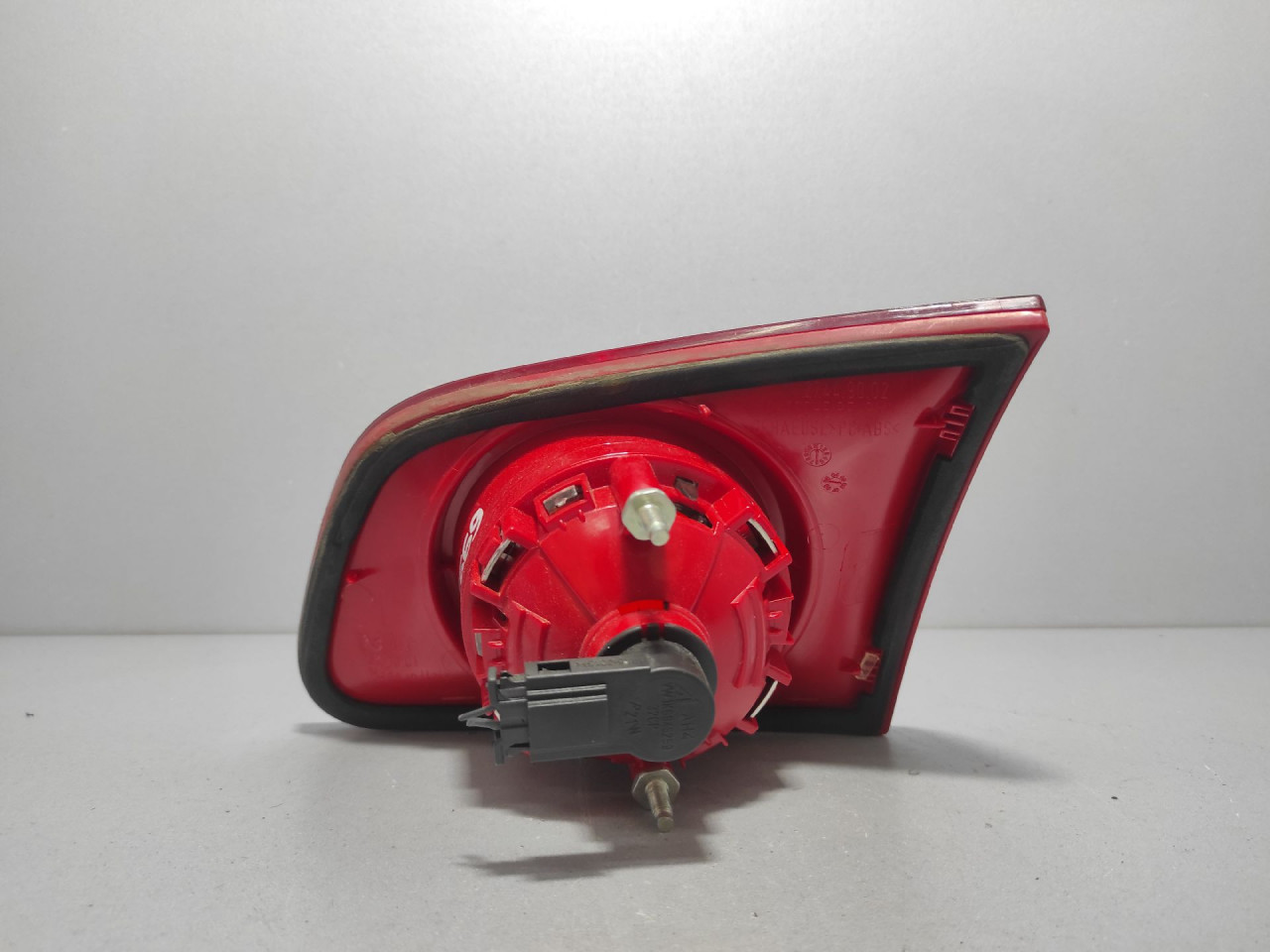 STOP SVJETLO VW PASSAT B6 > 05-10 3C9945093
