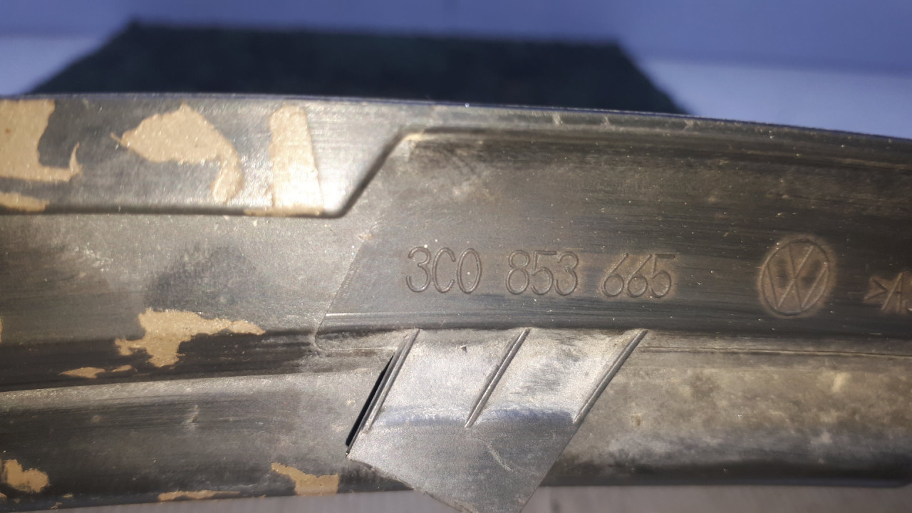 RESETKA BRANIKA VW PASSAT B6 > 05-10 3C0853665
