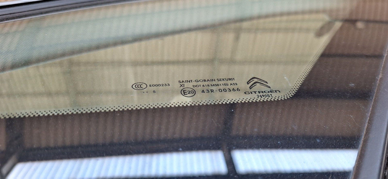 DIJELOVI STAKLO CITROEN C4 GRAND PICASSO > 13-16 2.0