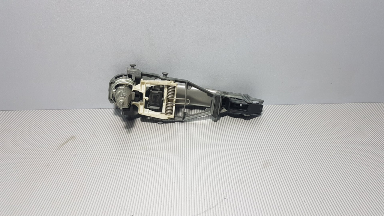 RUCKA VRATA SKODA FABIA > 07-10 5J0837886B