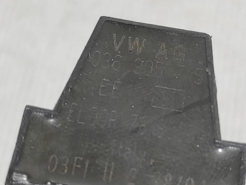 DIJELOVI BOMBINA VW PASSAT B7 > 10-14 036905715