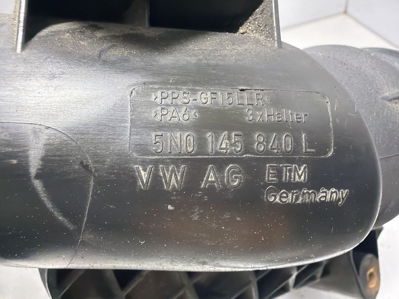 DIJELOVI CRIJEVO INTERKULERA AUDI Q3 > 11-15 2.0 5N0145840L