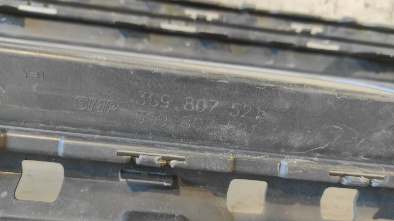 DIJELOVI SPOJLER VW PASSAT B8 > 14- 3G9807521