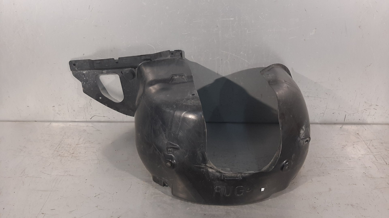 UNUTRASNJI BLATOBRAN PEUGEOT 208 > 12-15 9673768880