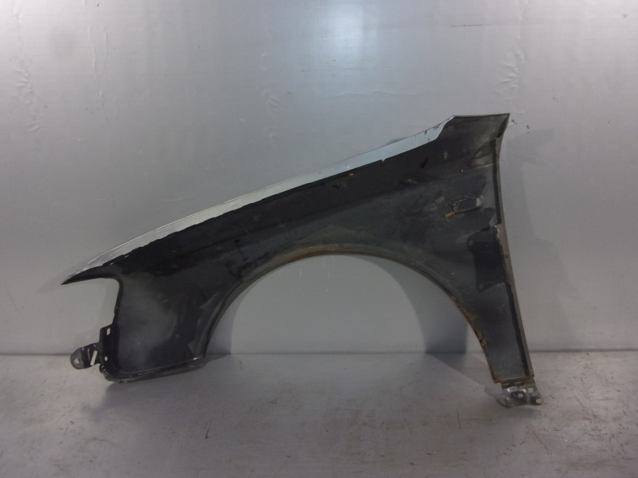 DIJELOVI BLATOBRAN AUDI A4 (B7) > 04-07 AD022012