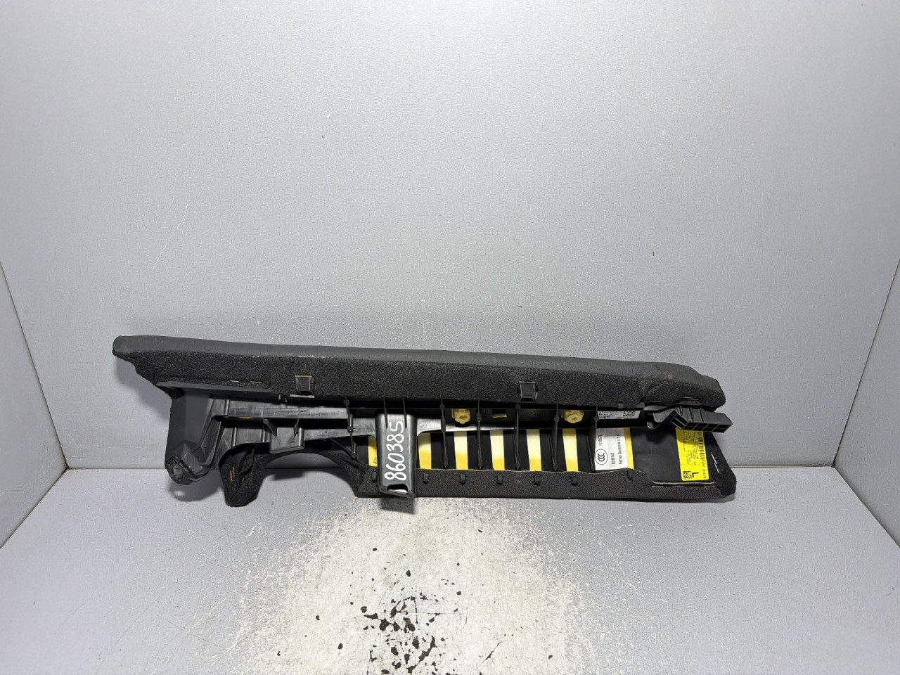 DIJELOVI PLASTIKA AUDI A6 4K > 18- 3.0 4K0885703AB