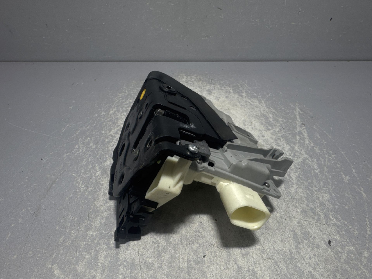 DIJELOVI BRAVA VRATA VW TIGUAN > 07-11 3C4839015A