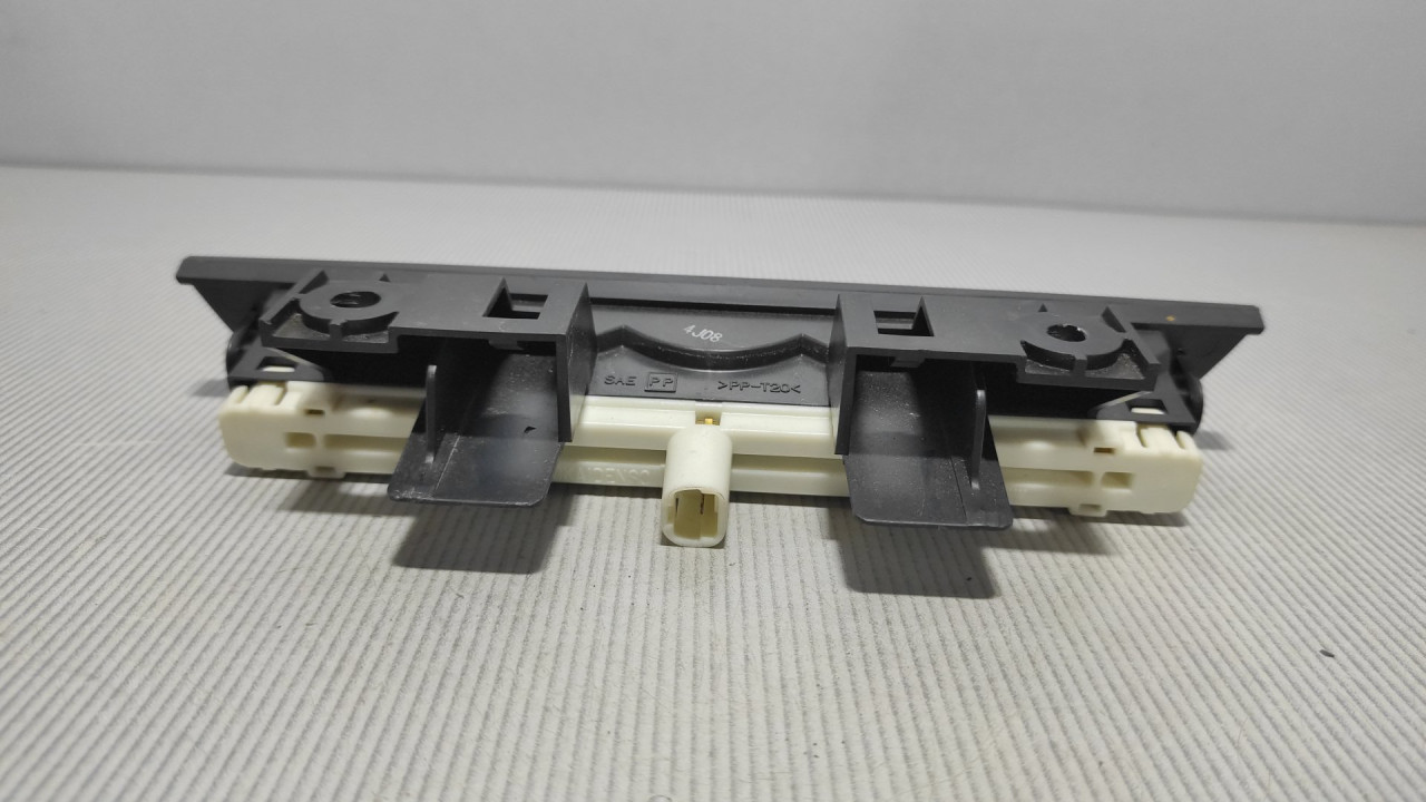 TRECE STOP SVJETLO SUZUKI LIANA > 01-06 3581054G0