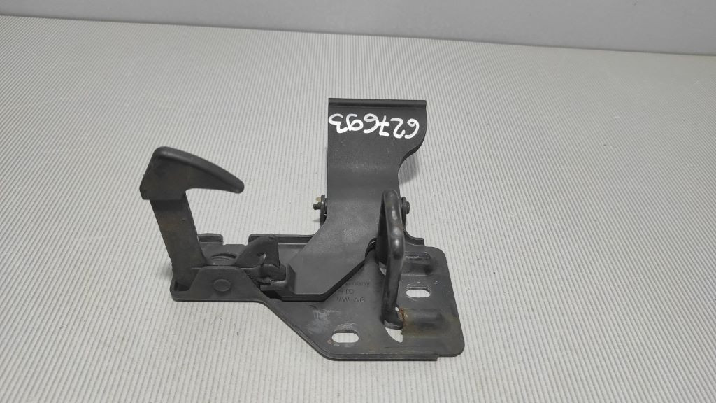 DIJELOVI BRAVA HAUBE VW T5 > 03-09 7H0823480A
