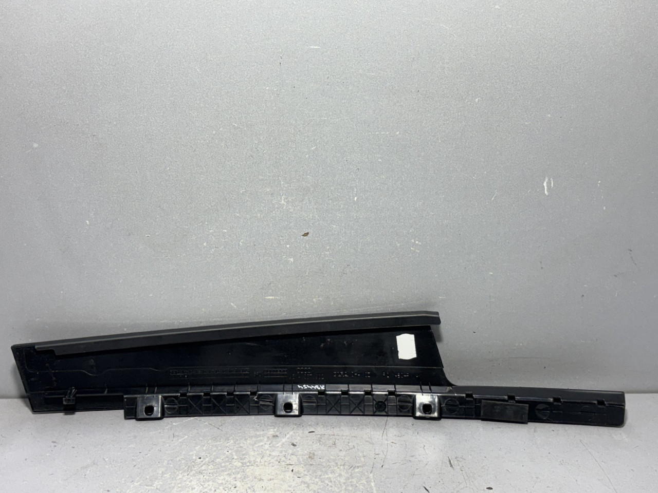 DIJELOVI LAJSNA AUDI Q2 > 20- 81A837902