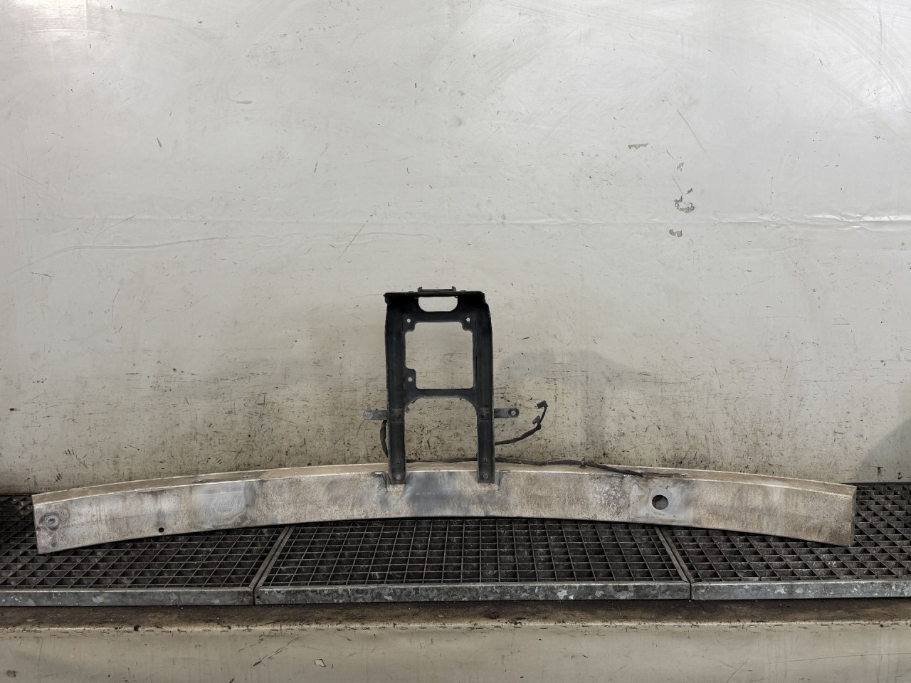 DIJELOVI GREDA MERCEDES ML (W164) > 08-11 3.0 A1646261455