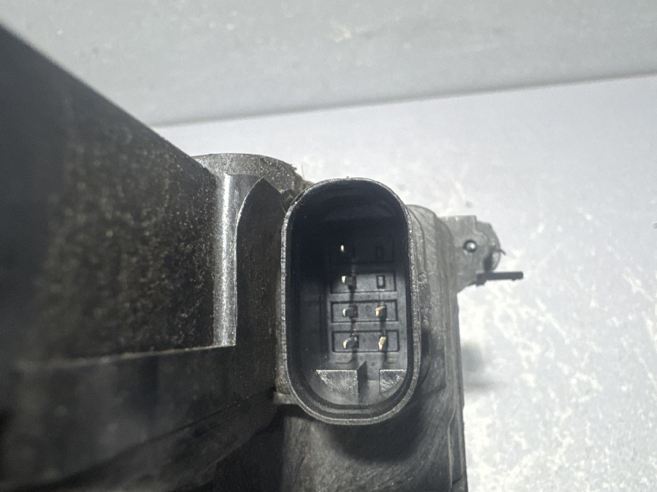 BRAVA VRATA MERCEDES GLC (X253) > 16- A2220063999