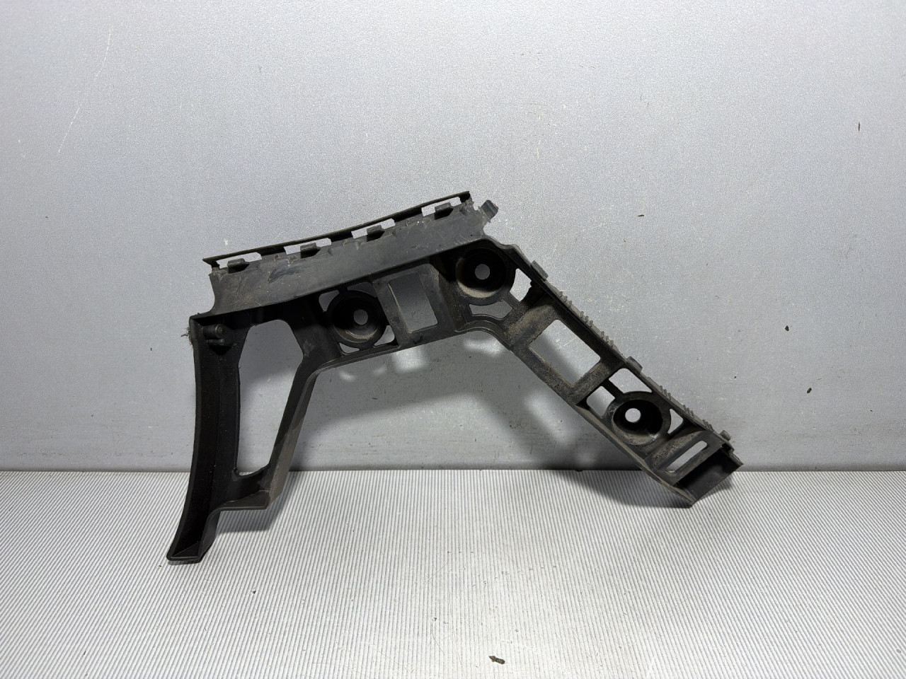 DIJELOVI NOSAC ZADNJEG BRANIKA VW GOLF 6 > 08-12 1.6 5K6807393C
