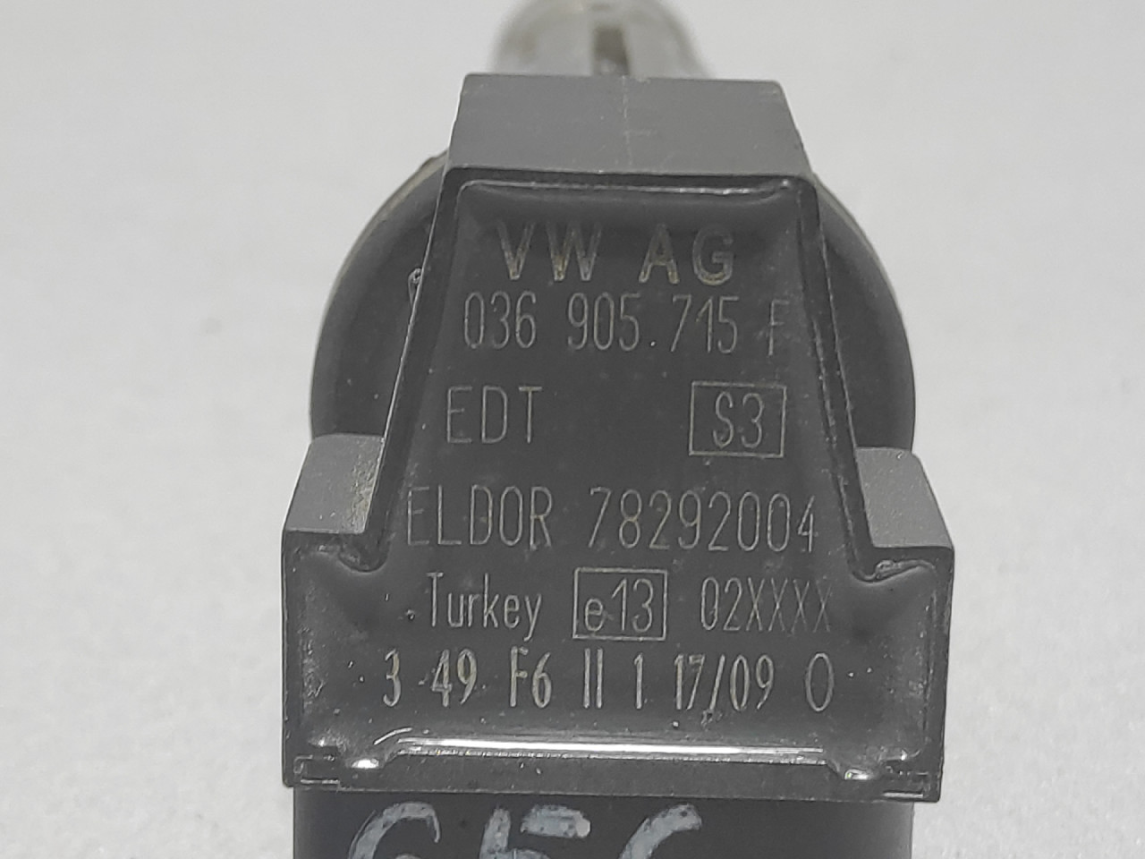 DIJELOVI BOMBINA VW PASSAT B6 > 05-10 036905715F