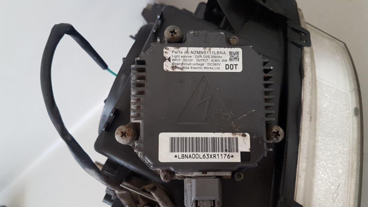 DIJELOVI FAR NISSAN X-TRAIL > 01-06 DS830014