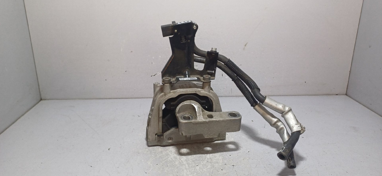 DIJELOVI NOSAC MOTORA AUDI Q3 > 11-15 5N0199262F