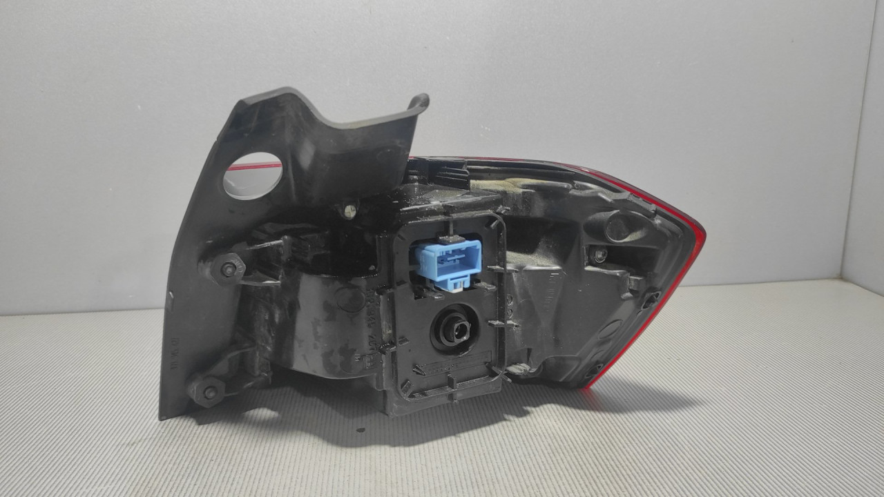 DIJELOVI STOP SVJETLO VW PASSAT B8 > 14-19 3Q9945207