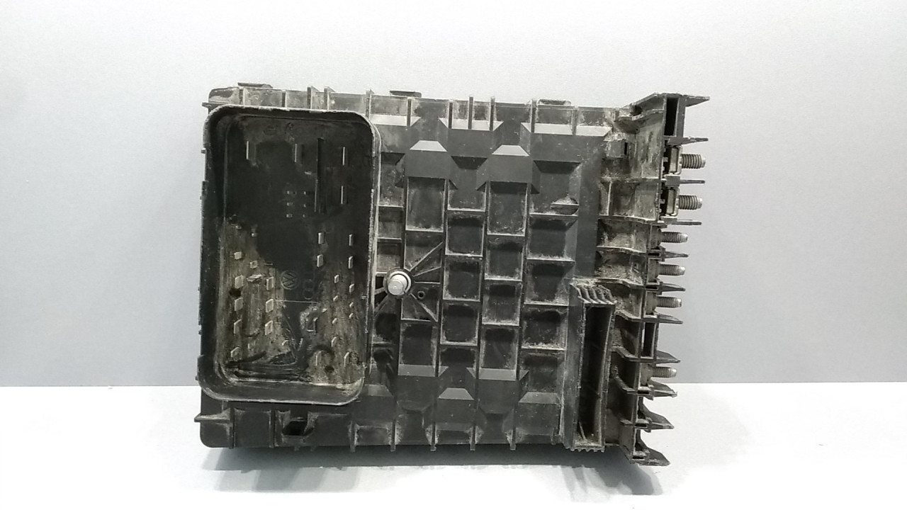ELEKTRONIKA KUTIJA OSIGURACA VW GOLF 5 > 03-08 1K093712