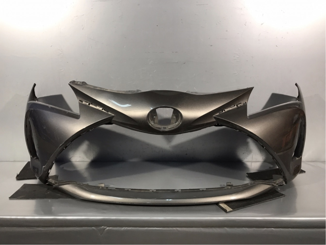 DIJELOVI BRANIK TOYOTA YARIS > 17-19 521190DA40