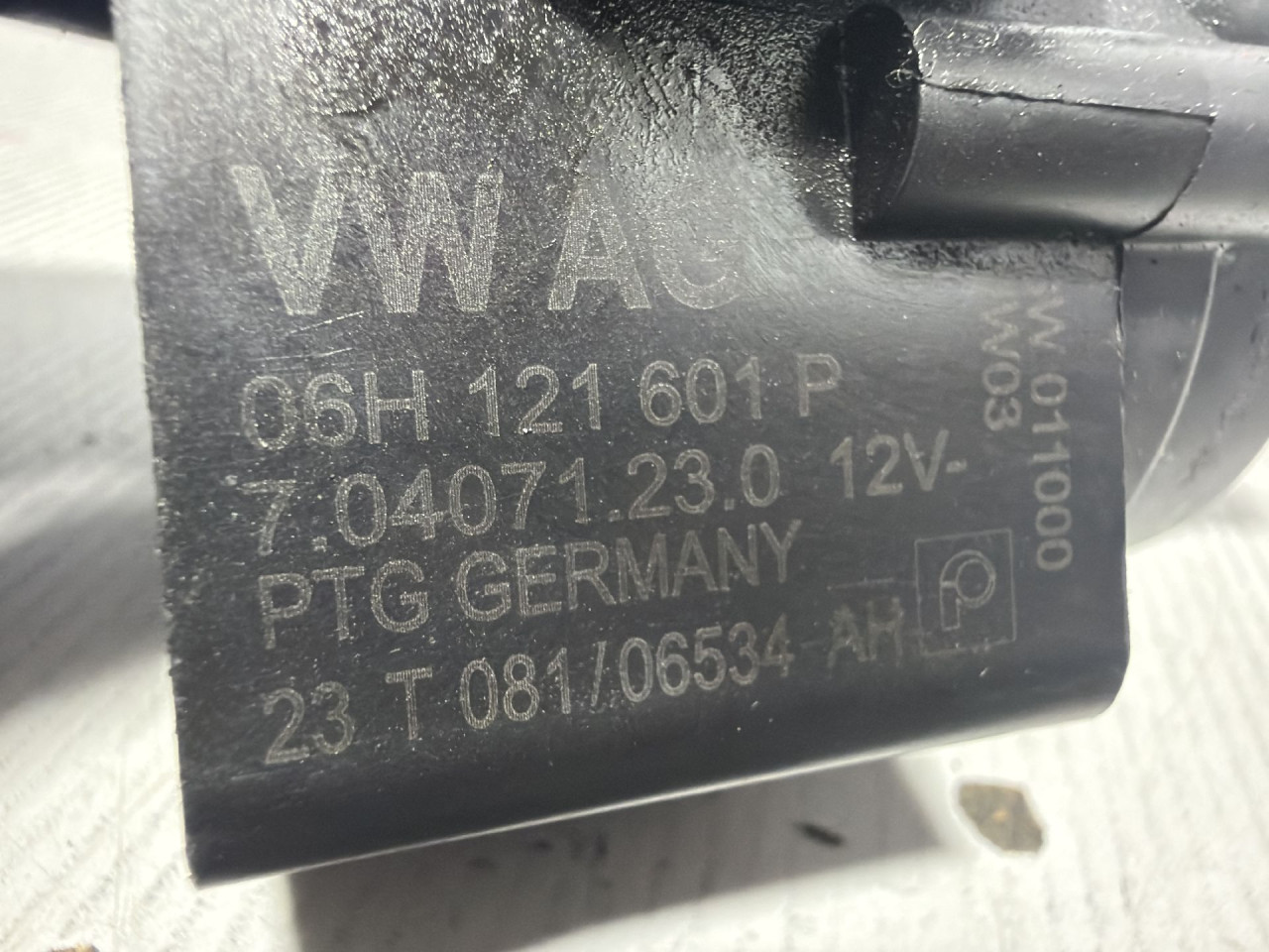 DIJELOVI POMOCNA PUMPA VODE AUDI Q7 (4M) > 19- 3.0 06H121601P