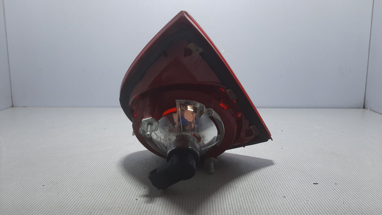 DIJELOVI STOP SVJETLO VW GOLF 5 > 03-08 1K6945107C