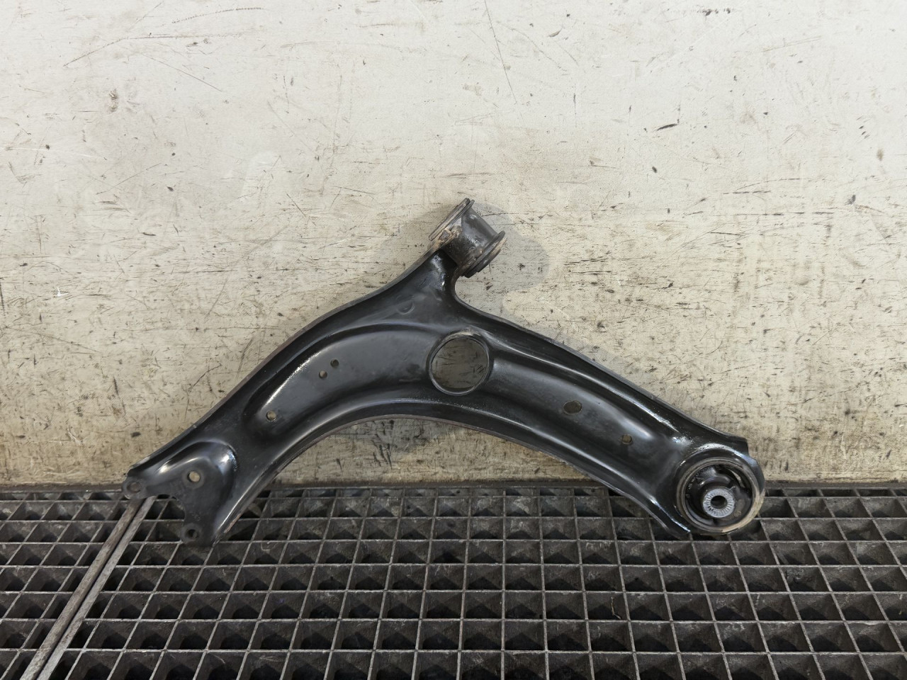 DIJELOVI LAFETA VW TIGUAN > 16-20 2.0 3Q0407154B